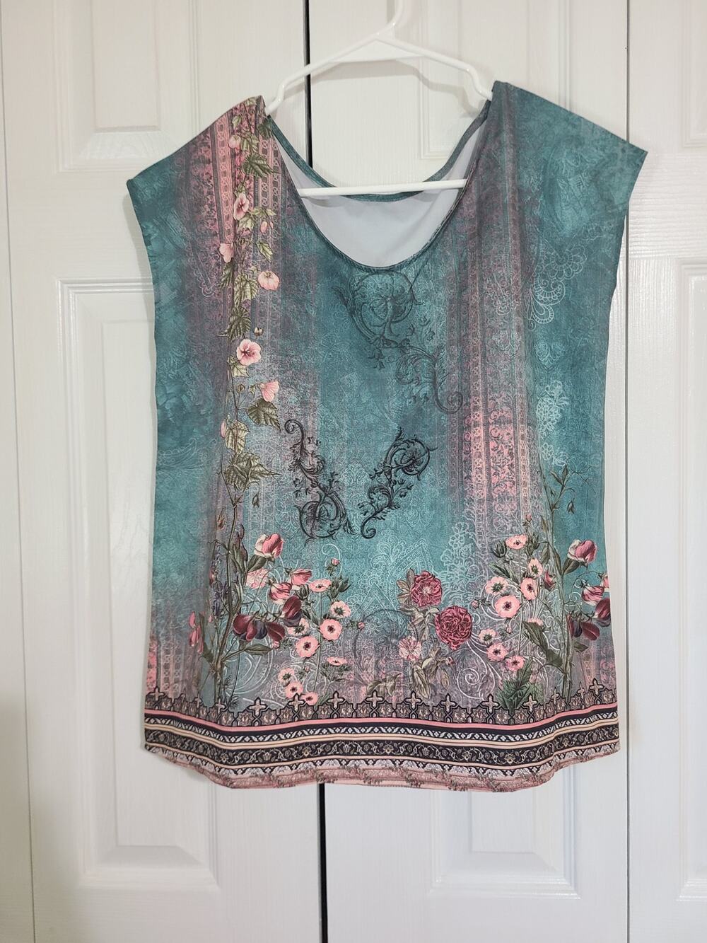 Unknown brand large women's floral print tank top
